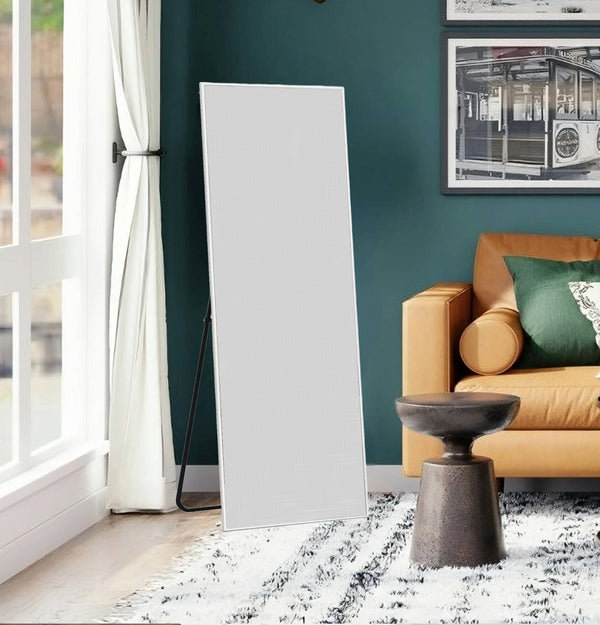 Homeroots White Metal Framed White Glass 397371