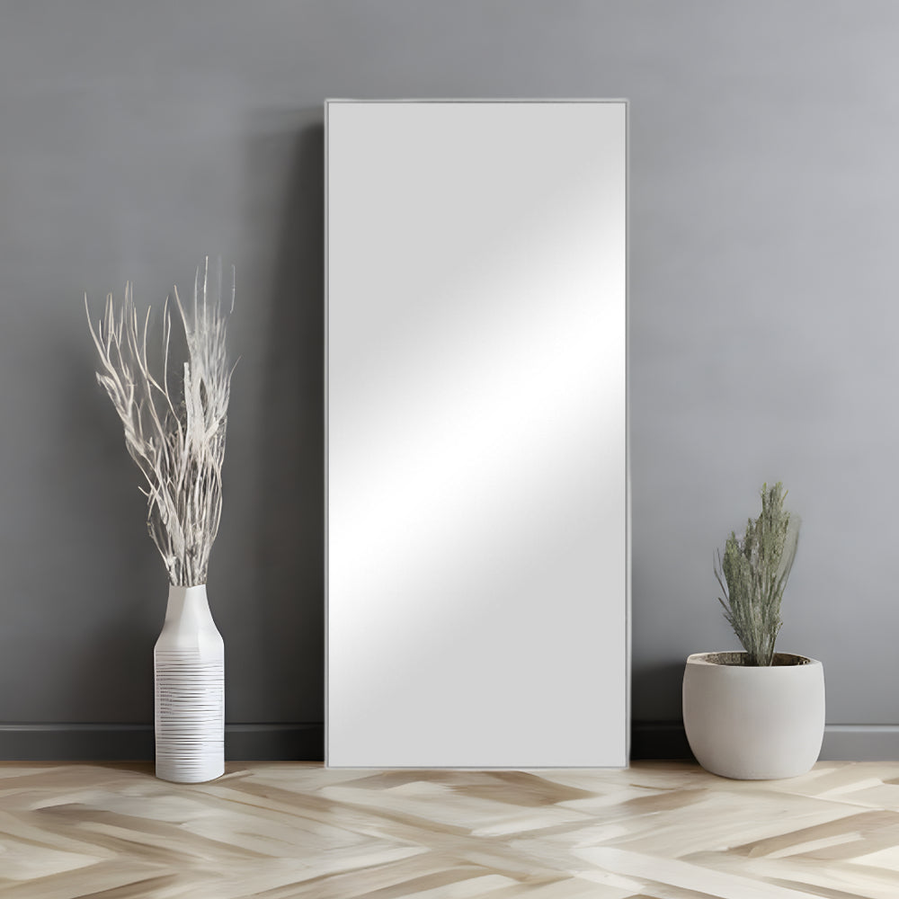 Homeroots Silver Framed Wall Mirror Silver Glass 397373