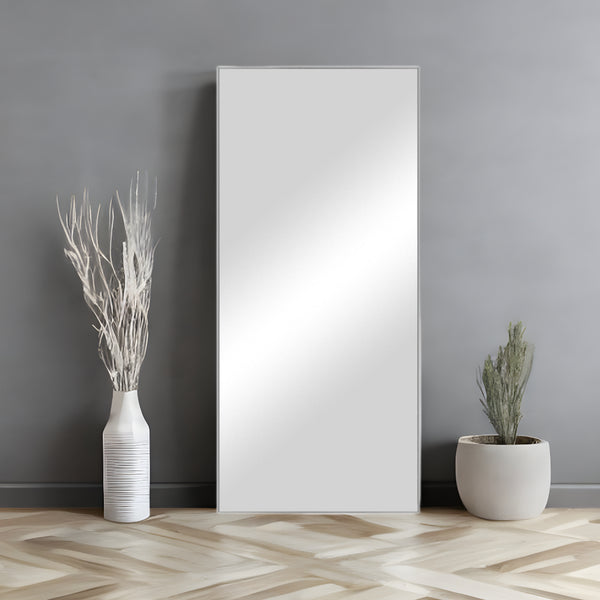 Homeroots Silver Framed Wall Mirror Silver Glass 397373