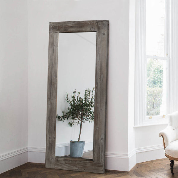 Homeroots Solid Dark Brown Wooden Mirror Brown Glass 397379