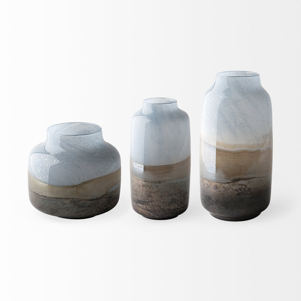 Homeroots 15" Ocean Wave Colored Bubble Glass Oval Urn Glass Vase  Crystal Glass 397504