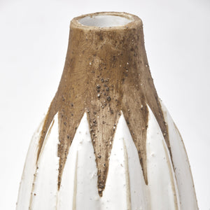 Homeroots 18" Rustic 3d Oval Points Brown And White Ceramic Vase  Ceramic 397517