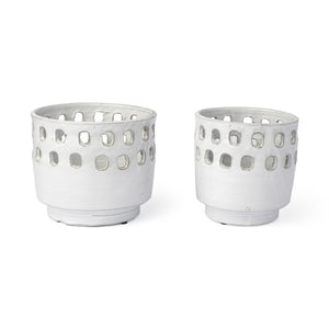 Homeroots Set Of Two White Ceramic Vases With Hollow Details  Ceramic 397536