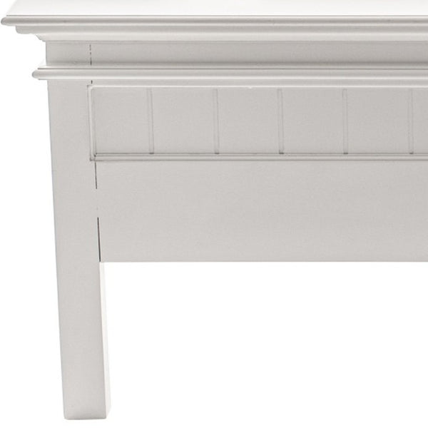 Homeroots Classic White Panel King Size Bed  Mahogany & Medium,Density Fibreboard (Mdf) 397614