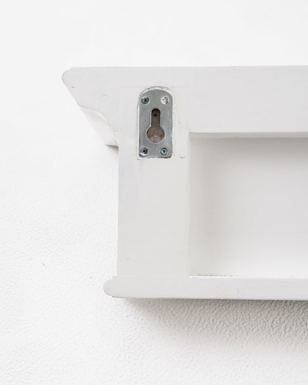 Homeroots Classic White Wood Wide Four Hook Hanging Coat Rack  Mahogany 397774