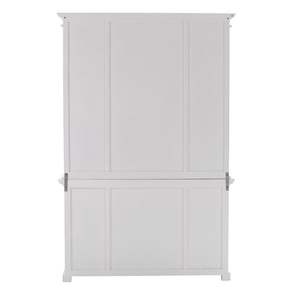 HomeRoots Classic White Kitchen Hutch - Elegant Mahogany Storage with Vintage Charm & Modern Functionality 397844