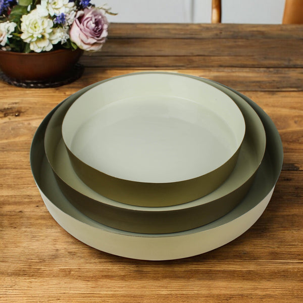 Homeroots Set Of Three Beige And Gold Round Metal Indoor Outdoor Handmade Serving Tray   397884