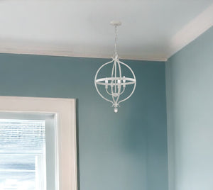 HomeRoots Callie 4-Light Rustic Elegance Pendant Chandelier with Crystal Accents for Cottage-Style Homes 398119