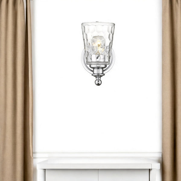 Homeroots Silver Metal And Pebbled Glass Wall Light   398669