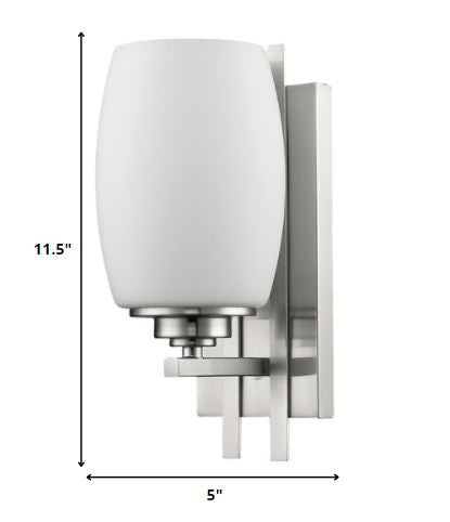 Homeroots Geometric Silver Wall Sconce With Frosted Glass Shade   398708