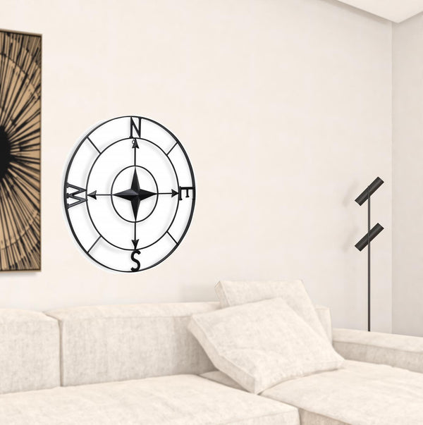 Homeroots Black Metal Compass Shaped Wall Decor  Steel 399601