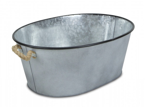 Homeroots 24" Silver Metal Oval Bucket With Rope Handles  Steel 399667
