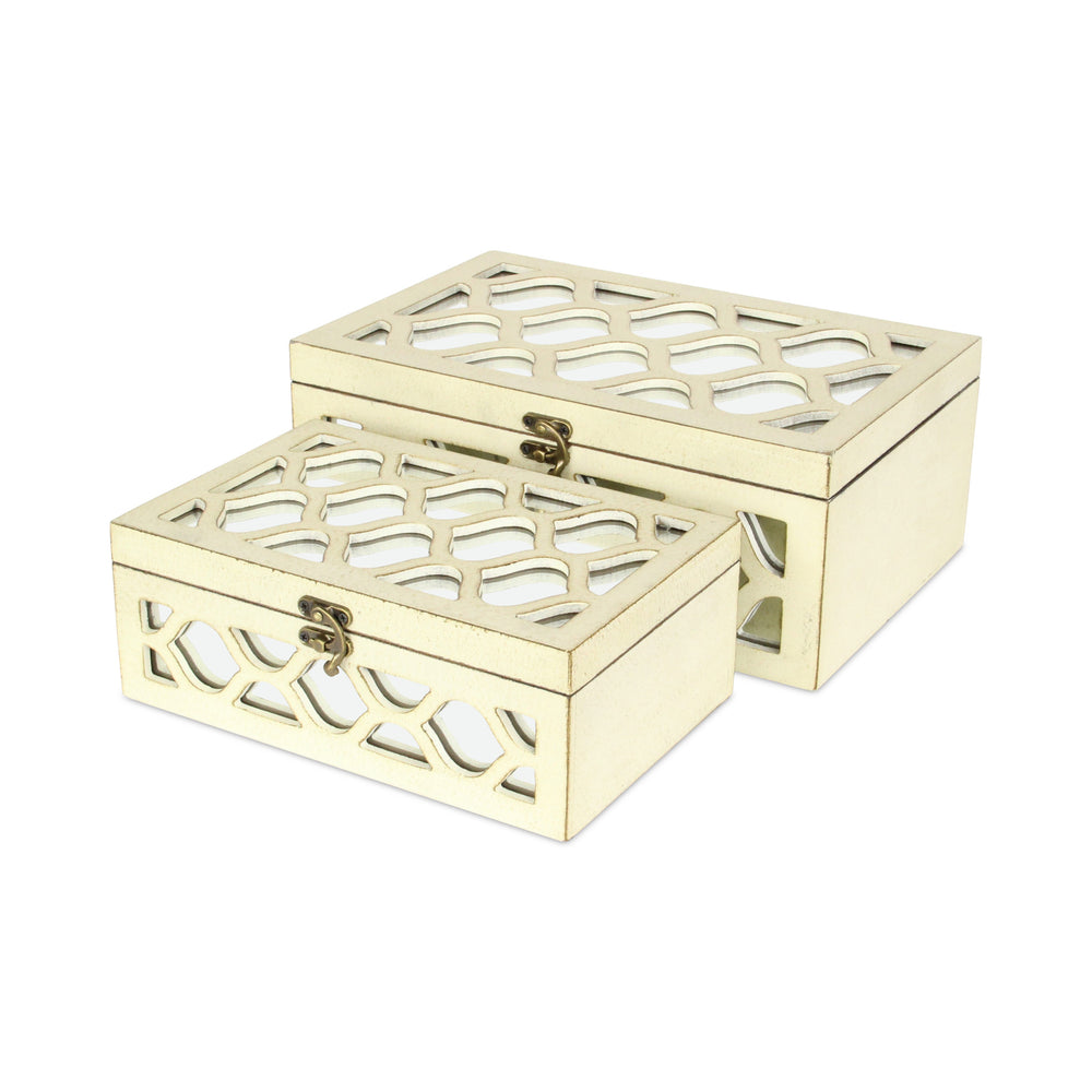 Homeroots Set Of White Quatrefoil Mirror Jewelry Storage Boxes  Solid Wood 399683