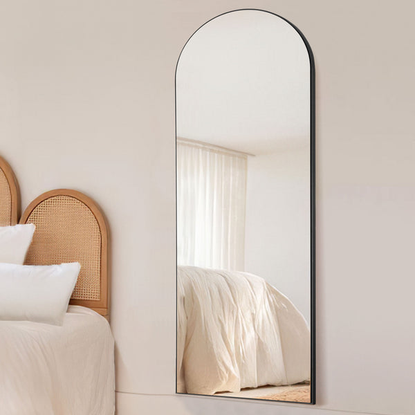 Homeroots Arched Black Standing Mirror Black Glass,Wood 399773