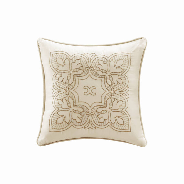 JLA Home Madison Park - 6 Piece Scalloped Edge Daybed Cover Set with Embroidered Pillow, Antimicrobial Twin Bedding, Cottage Chic Finish MP13-5024