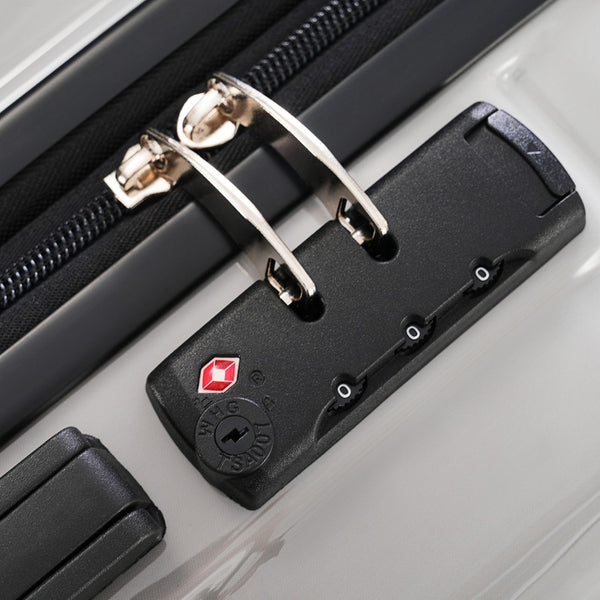 English Elm Luggage 3 Piece Hard Shell Set with Spinner Wheels Usb Port and Scratch Resistant Build N726P264892B