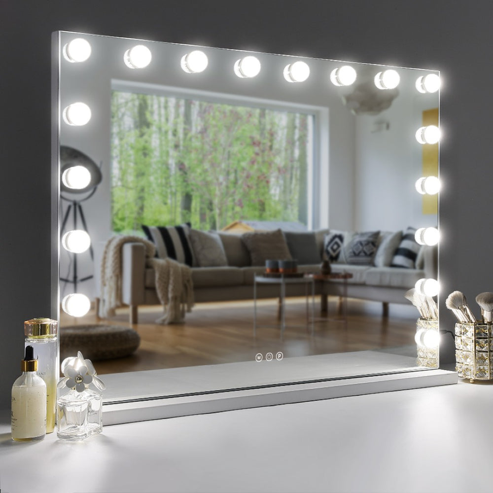 English Elm Vanity Mirror With 18 Led Lights, 3 Color Modes & Usb Charging – Perfect For Makeup & Grooming! W3660P373021-GIGA