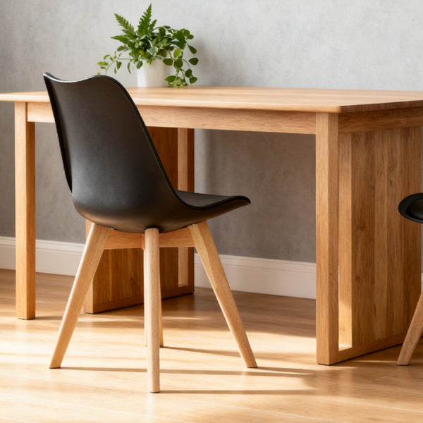 English Elm Set of Four Pu Leather Dining Chairs with Tapered Wood Legs Medieval Modern Style Black W3851P457788
