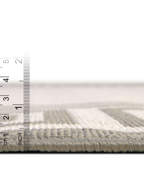 Unique Loom Outdoor Coastal Caye Machine Made Border Rug Ivory, Gray 7' 1" x 7' 1"