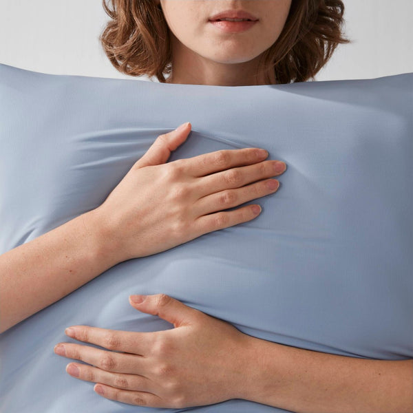 English Elm 1- Piece Full Body Cooling Pillow with Nylon Spandex Cover for Side Sleepers Blue B035P482975