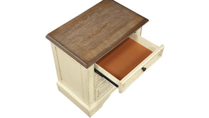 English Elm Traditional 3-Drawer Nightstand in Antique Beige – Solid Wood Construction, Timeless Elegance & Storage B009P168860