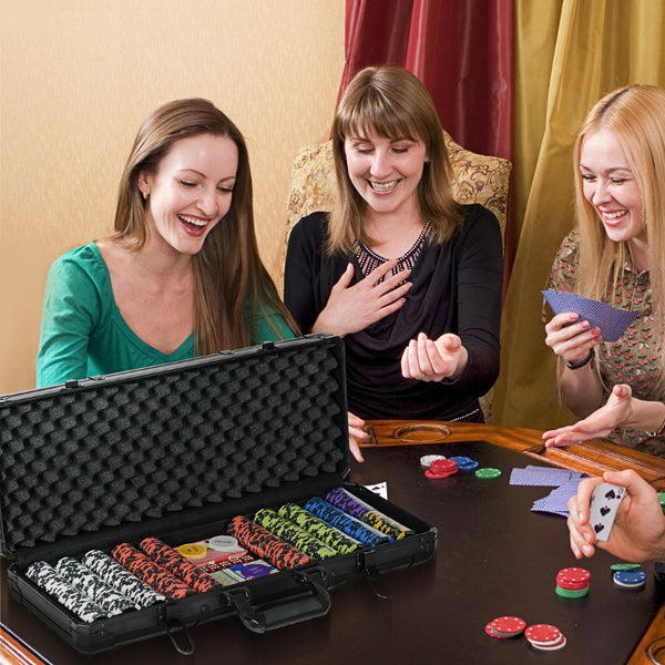 English Elm Soozier 500 Clay Poker Chip Set with Aluminum Case Two Card Decks and Dice W2225P217202