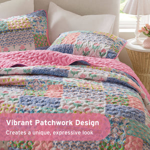 English Elm 4-Piece Full/Queen Quilt Set Pink Floral Coverlet with 2 Shams & Throw Pillow, Soft Microfiber Comfort B035P408452