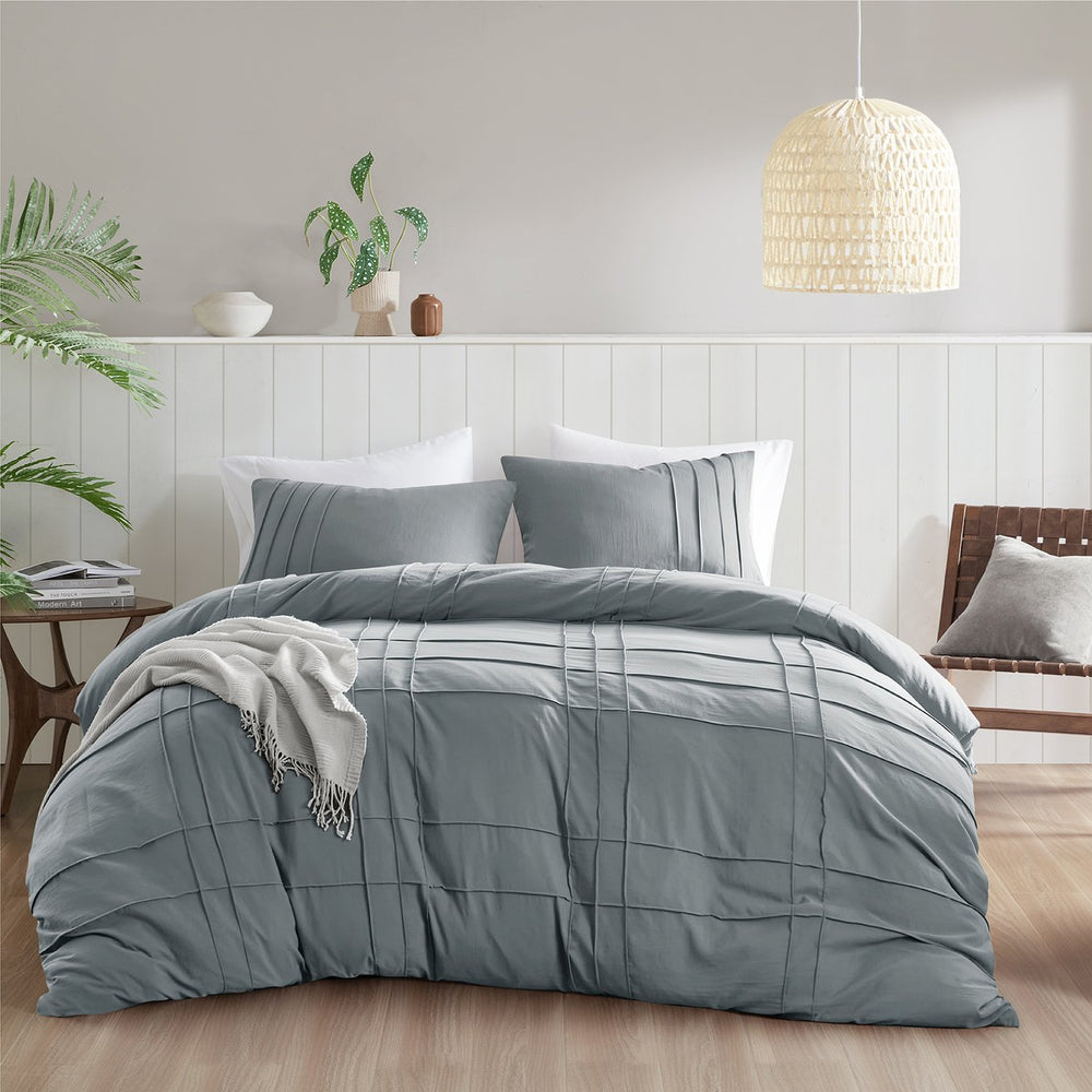 JLA Home Comfort Spaces - Soft Washed Pleated Duvet Cover Set with OEKO-TEX Soft Microfiber, Grid Pinch-Pleat, Button Closure, Breathable All-Season Comfort Blue/Grey AM12-0154