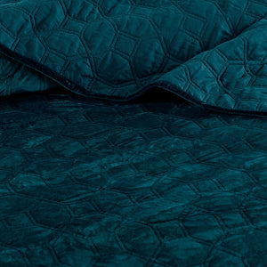 JLA Home Madison Park - 3 Velvet Quilt Set with Plush Polyester Velvet, Geometric Quilting, Antimicrobial Finish for Cozy Style Teal MP13-4611
