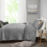 Intelligent Design Felicia Glam/Luxury Velvet Quilt Set ID13-2142 Grey