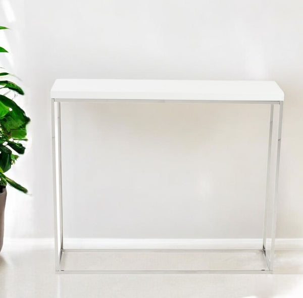Homeroots 35" White And Silver Frame Console Table   400513
