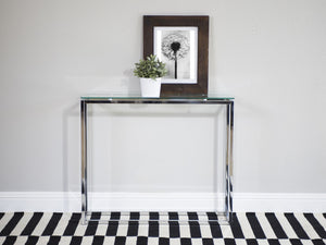 Homeroots 36" Clear And Silver Glass Sled Console Table   400518
