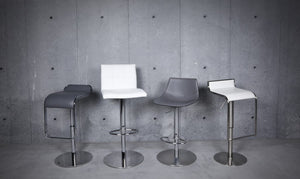 Homeroots 32" Gray And Silver Steel Swivel Low Back Bar Height Bar Chair   400585