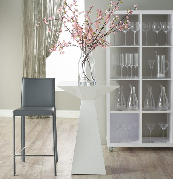 Homeroots Set Of Two 30" Steel Low Back Bar Height Bar Chairs   400609