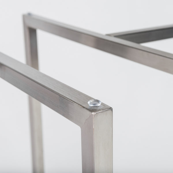 Homeroots 42" Clear And Silver Rounded Glass And Metal Trestle Base Dining Table   400750