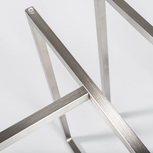 Homeroots 42" Clear And Silver Rounded Glass And Metal Trestle Base Dining Table   400750