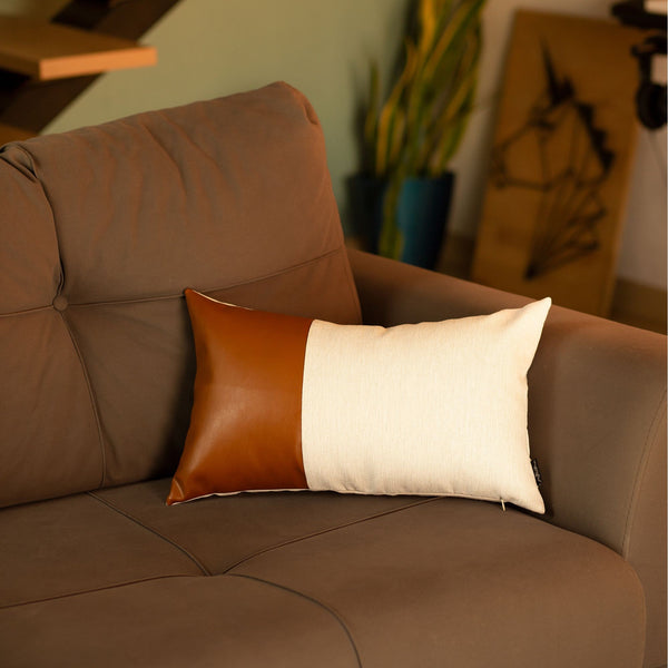 Homeroots Set Of 2 Brown And White Modern Throw Pillows   400959