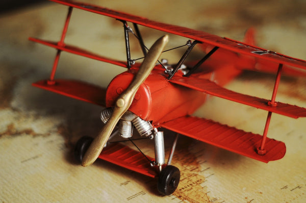 Homeroots C1916 Red Baron Fokker Triplane Model Sculpture  Metal 401096
