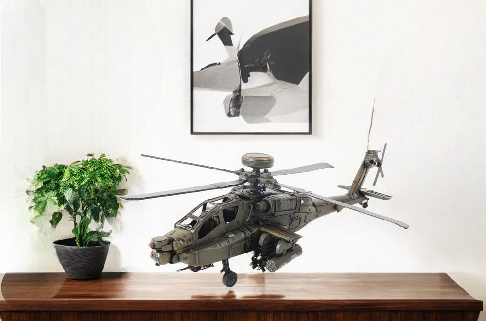 Homeroots 9" Green Metal Hand Painted Model Airplane Tabletop Sculpture  Metal 401098