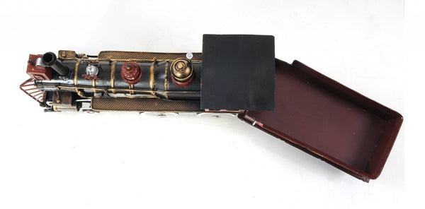 Homeroots Union Pacific Locomotive Sculpture  Metal 401100