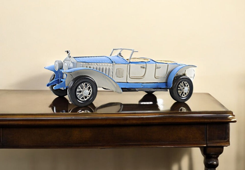 Homeroots 4" White Metal Hand Painted Model Car Tabletop Sculpture  Metal 401128