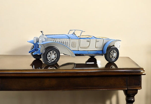 Homeroots 4" White Metal Hand Painted Model Car Tabletop Sculpture  Metal 401128