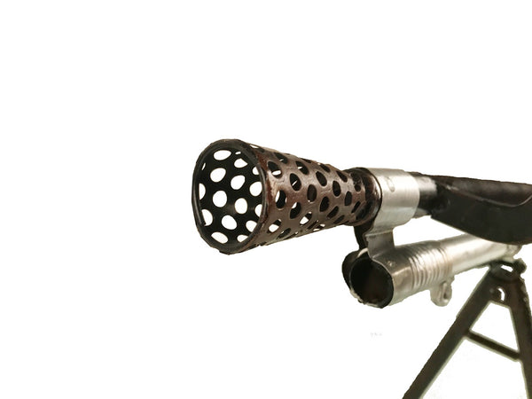 Homeroots 2" Brown And Black Metal Hand Painted Figurine Tabletop Sculpture  Metal 401144