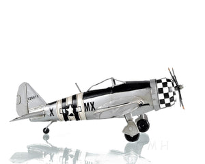 Homeroots C1943 Republic P-47 Thunderbolt Sculpture  Metal 401148
