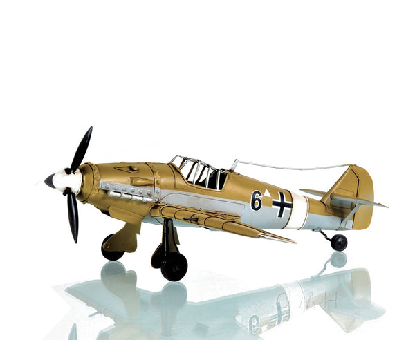 Homeroots C1935 Messerschmitt Bf 109 Fighter Sculpture  Metal 401151