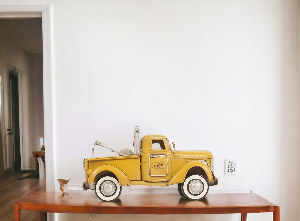 Homeroots C1926 Pennzoil Tow Truck Yellow Model Sculpture  Metal 401166