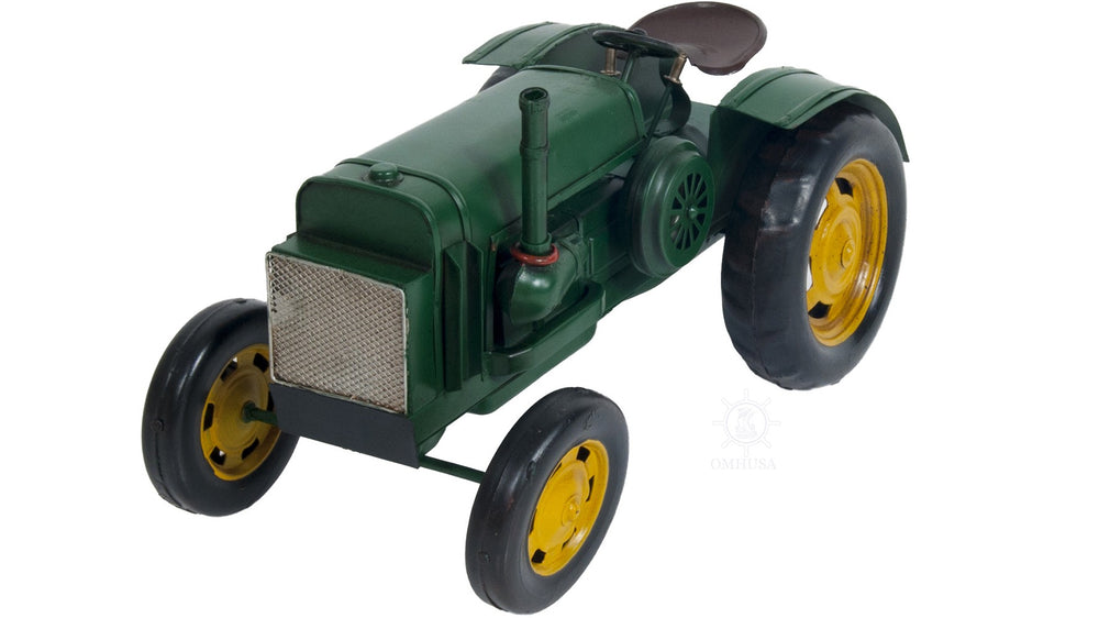 Homeroots 7" Green Metal Hand Painted Model Car Tabletop Sculpture  Metal 401167