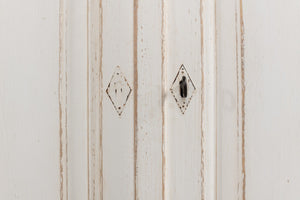 Sarreid Antique Whitewash Sideboard With Natural Old Pine Top - 6 Door Storage & 3 Removable Shelves White  40117