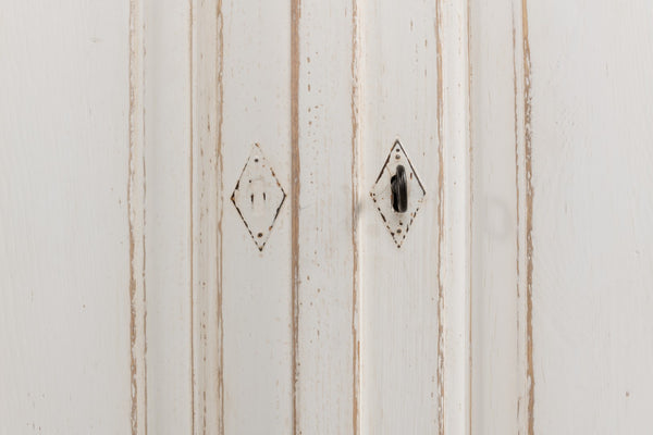 Sarreid Antique Whitewash Sideboard With Natural Old Pine Top - 6 Door Storage & 3 Removable Shelves White  40117