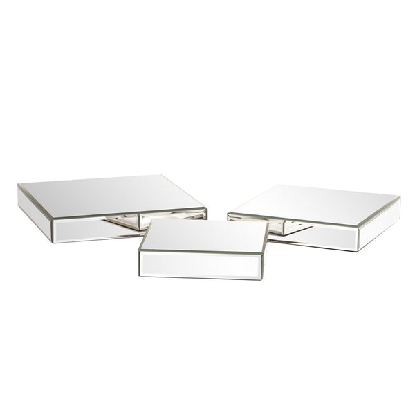 HomeRoots Set of Three Stylish Mirrored Rectangular Display Platforms for Glamorous Home Decor Accents 401221